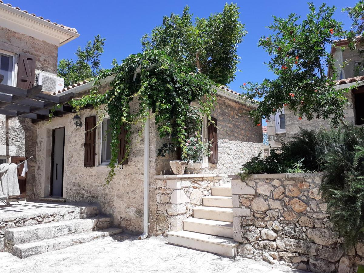 Villa Callisto- Elegant Restored Villa With Pool Γύρι Εξωτερικό φωτογραφία