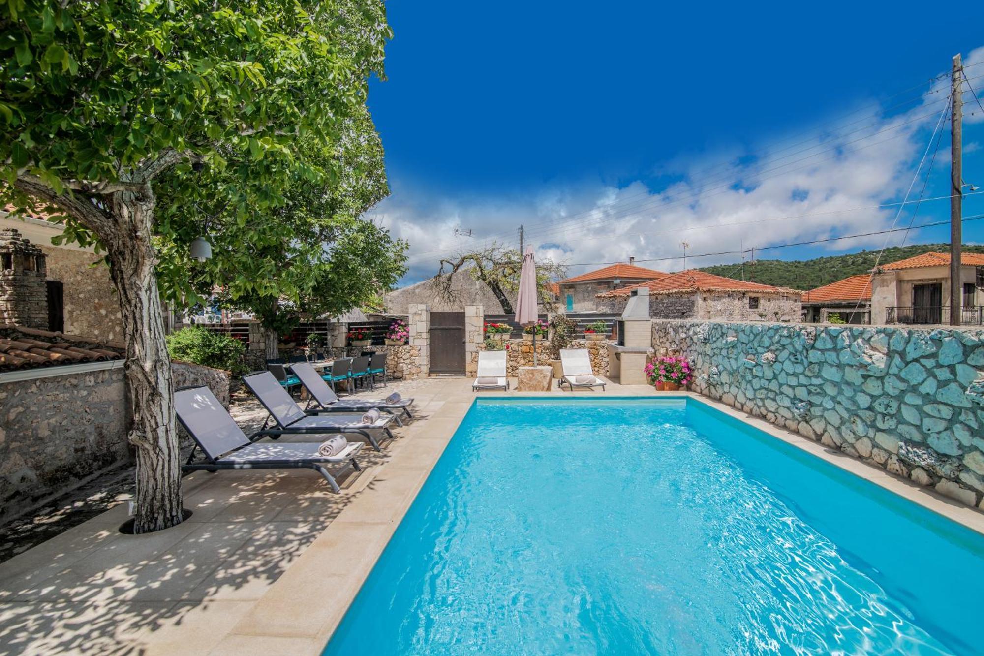 Villa Callisto- Elegant Restored Villa With Pool Γύρι Εξωτερικό φωτογραφία