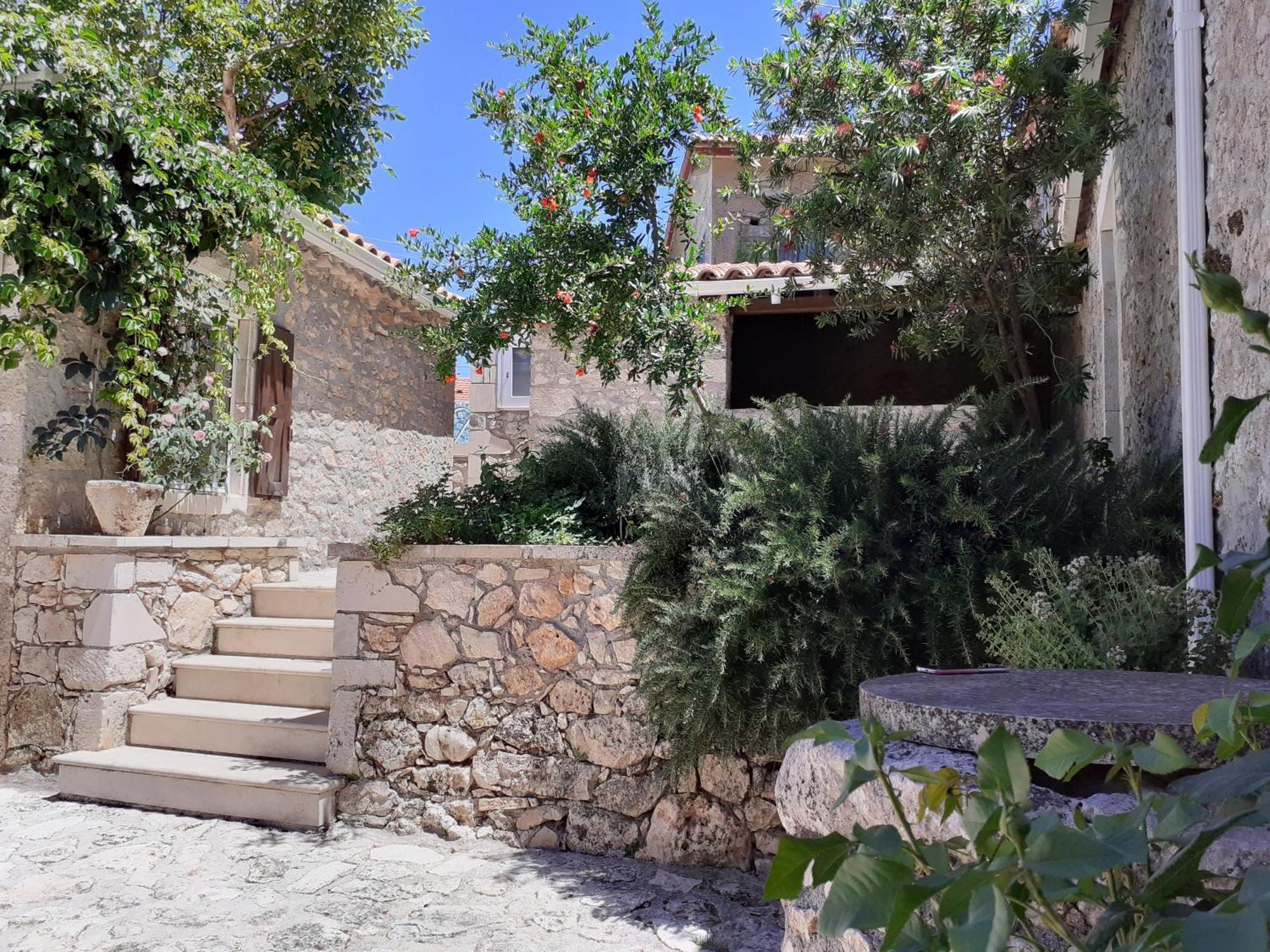 Villa Callisto- Elegant Restored Villa With Pool Γύρι Δωμάτιο φωτογραφία