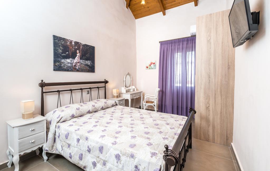 Villa Callisto- Elegant Restored Villa With Pool Γύρι Εξωτερικό φωτογραφία