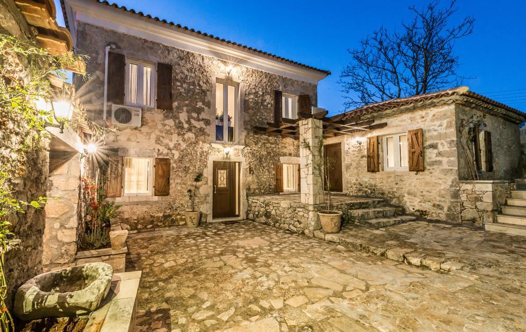 Villa Callisto- Elegant Restored Villa With Pool Γύρι Εξωτερικό φωτογραφία