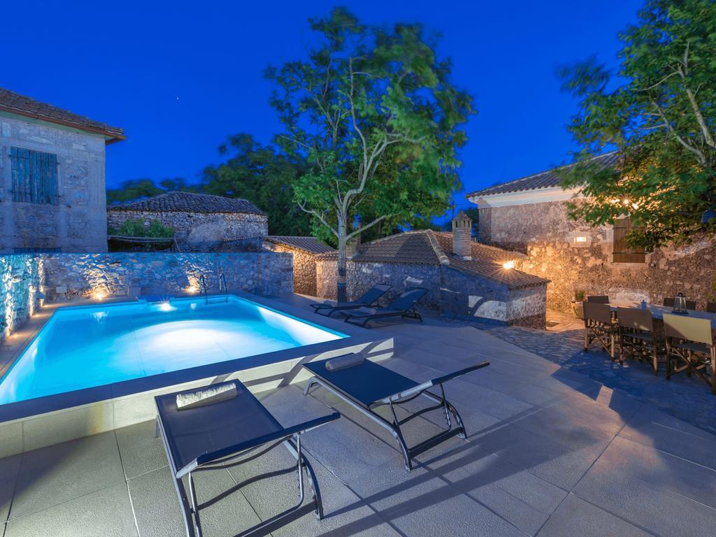 Villa Callisto- Elegant Restored Villa With Pool Γύρι Εξωτερικό φωτογραφία
